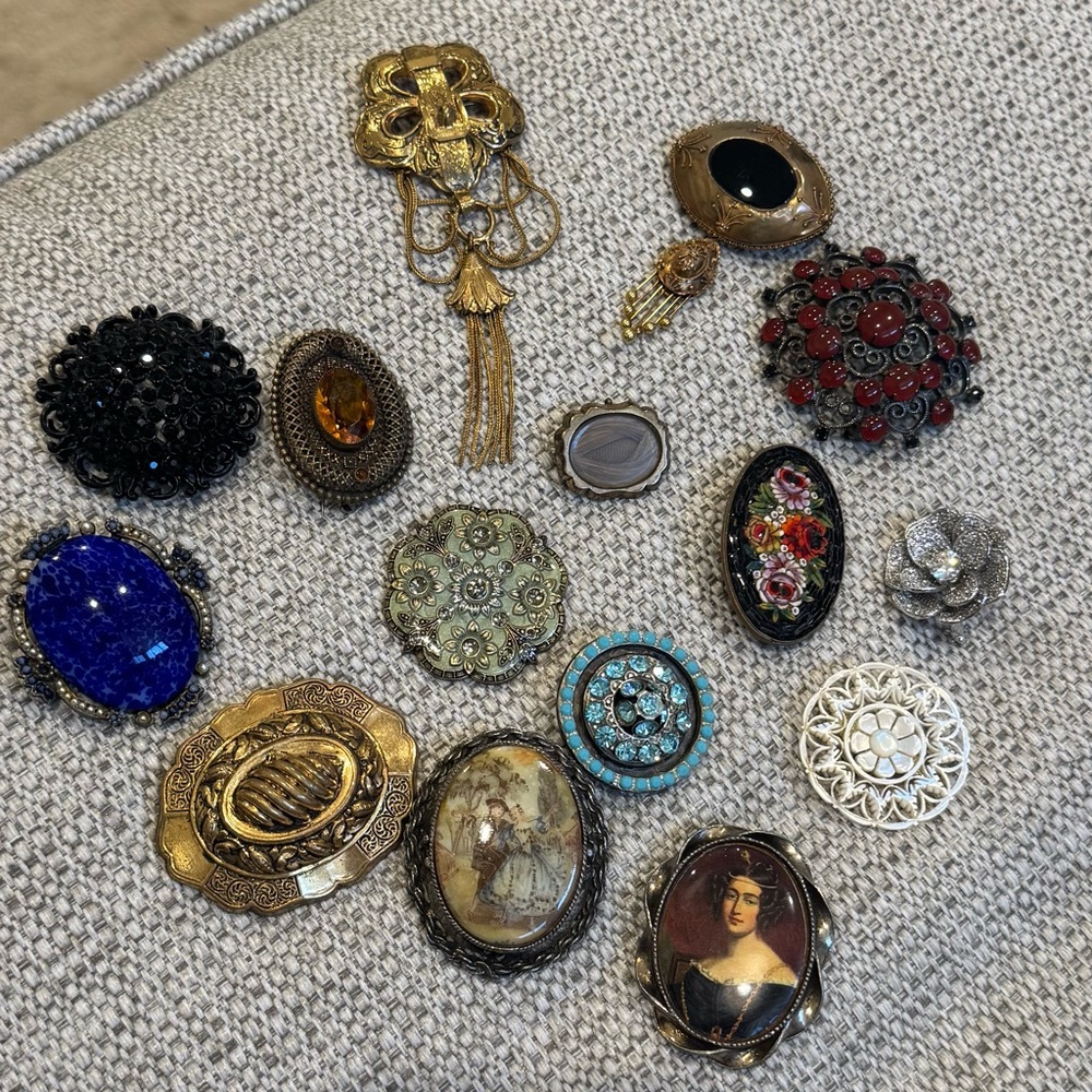 Vintage brooches